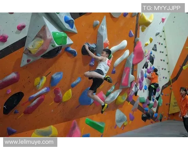 深圳攀岩队在极限运动嘉年华中的个人能力展现与精彩点评